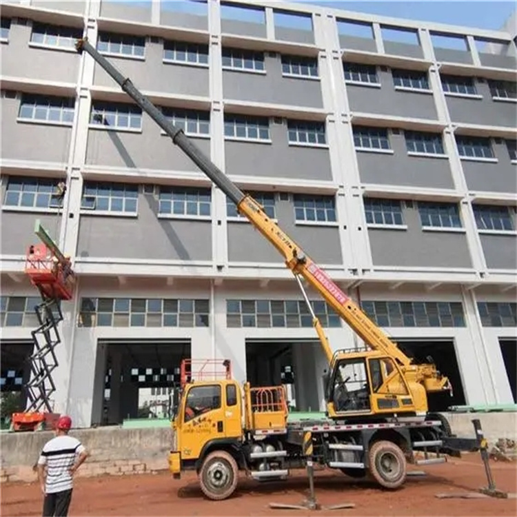 简阳高楼层玻璃吊装